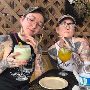 Meet your Posher, Alli